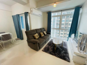 Luxurious condo at bgc